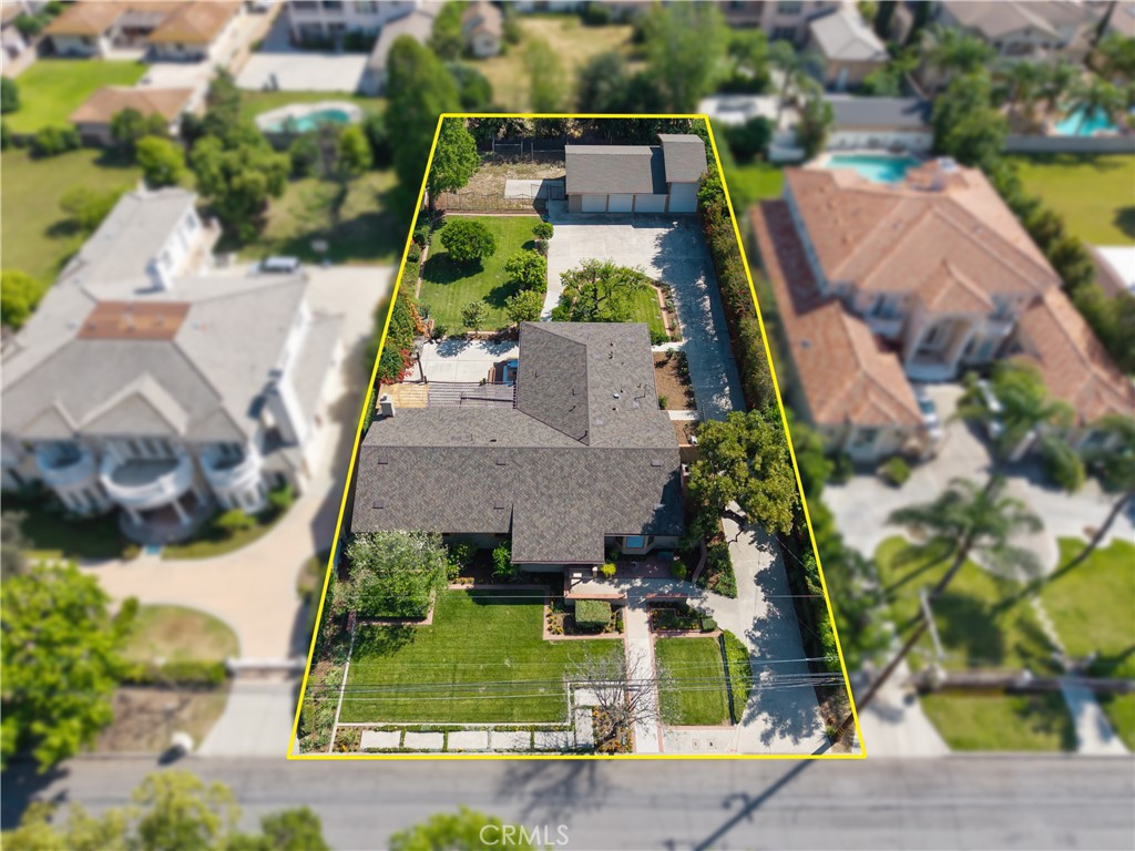 444 W Naomi Avenue