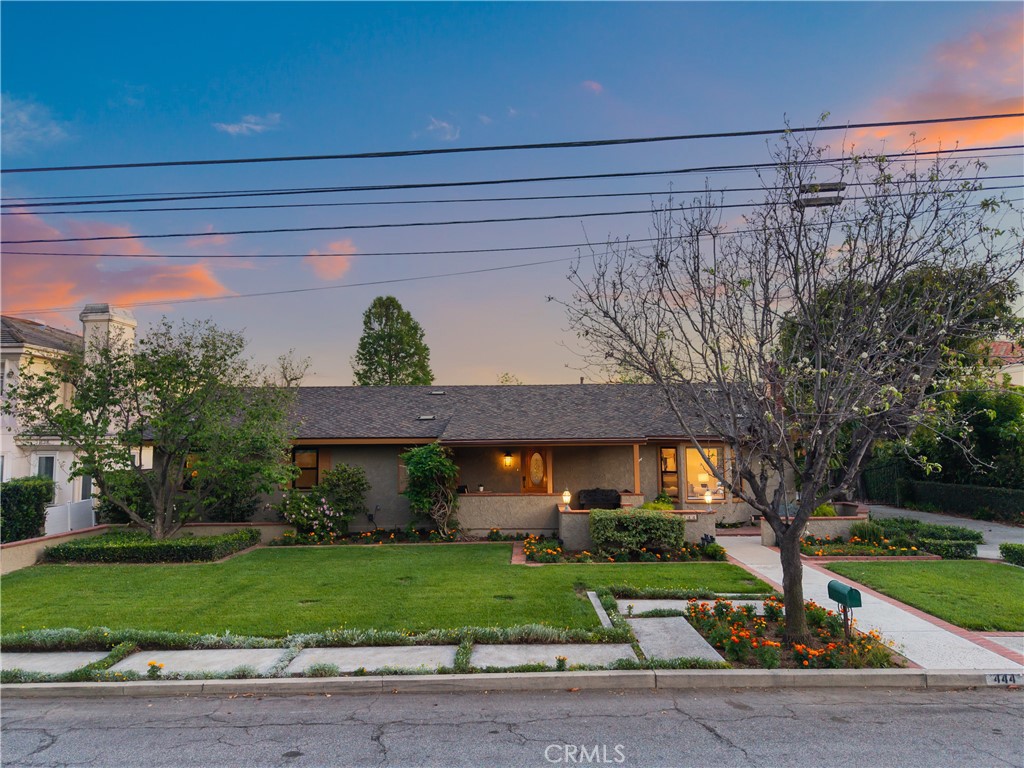 444 W Naomi Avenue