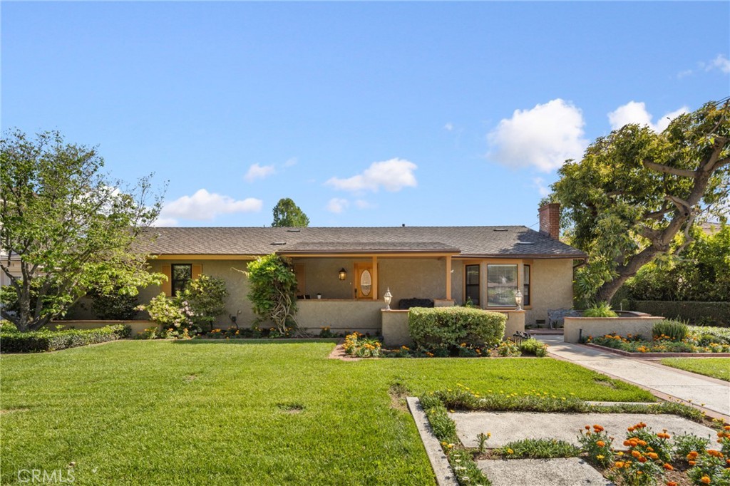 444 W Naomi Avenue