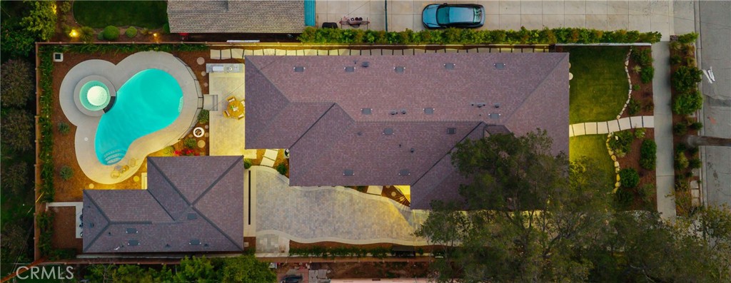 230 N Sunnyside Avenue