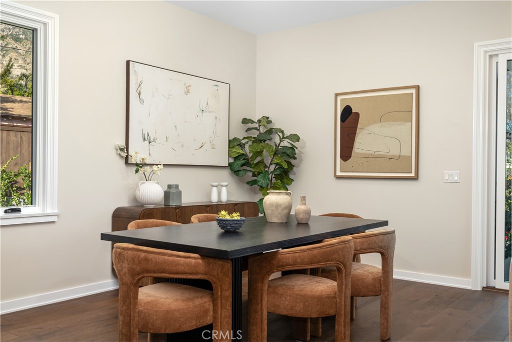 230 N Sunnyside Avenue