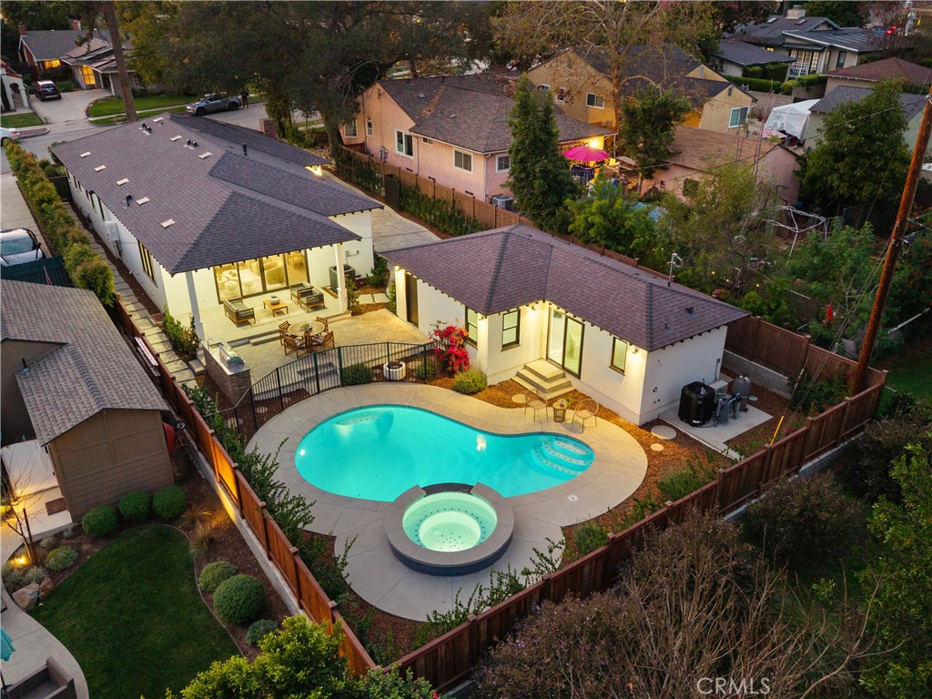 230 N Sunnyside Avenue