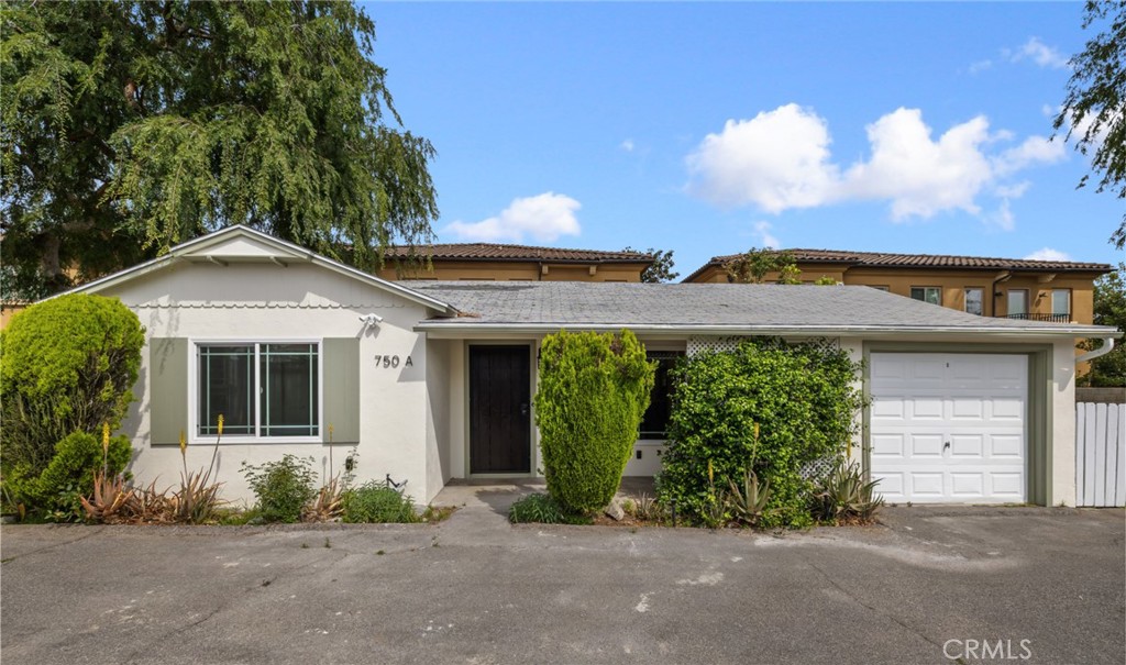 750 W Camino Real A