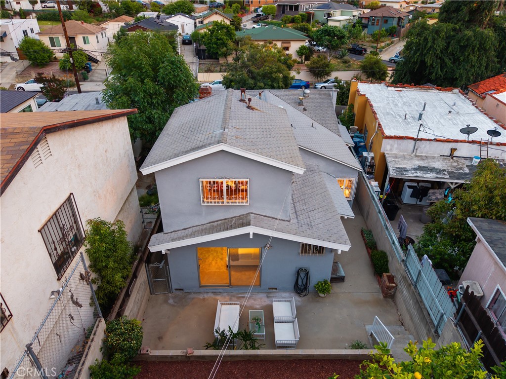 2811 Budau Avenue