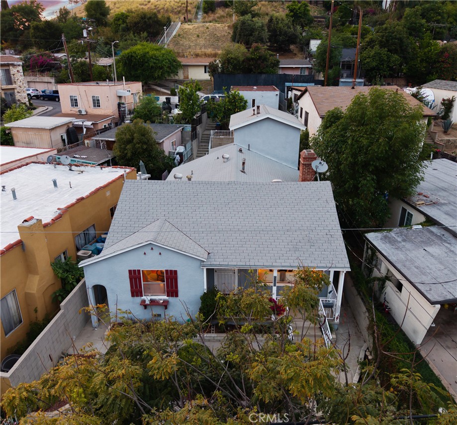 2811 Budau Avenue