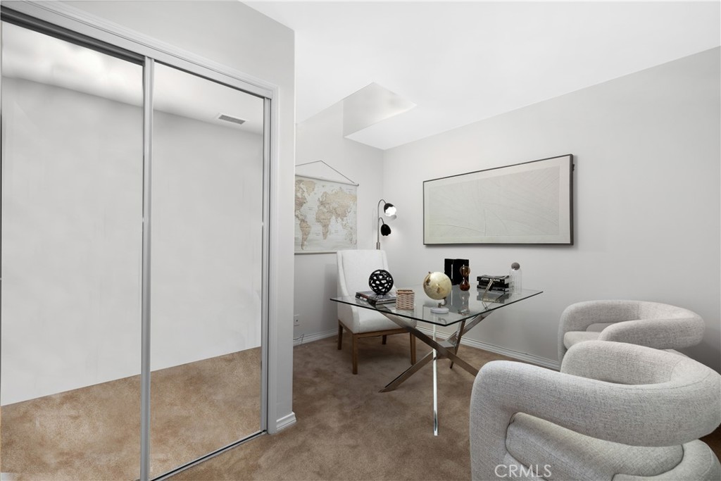 531 W Walnut