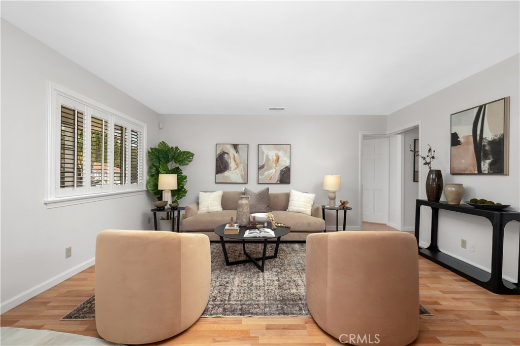 531 W Walnut