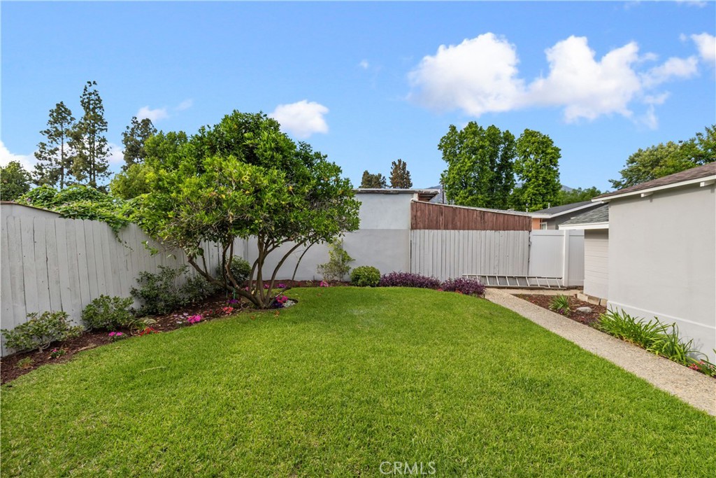531 W Walnut