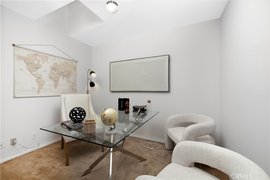 531 W Walnut