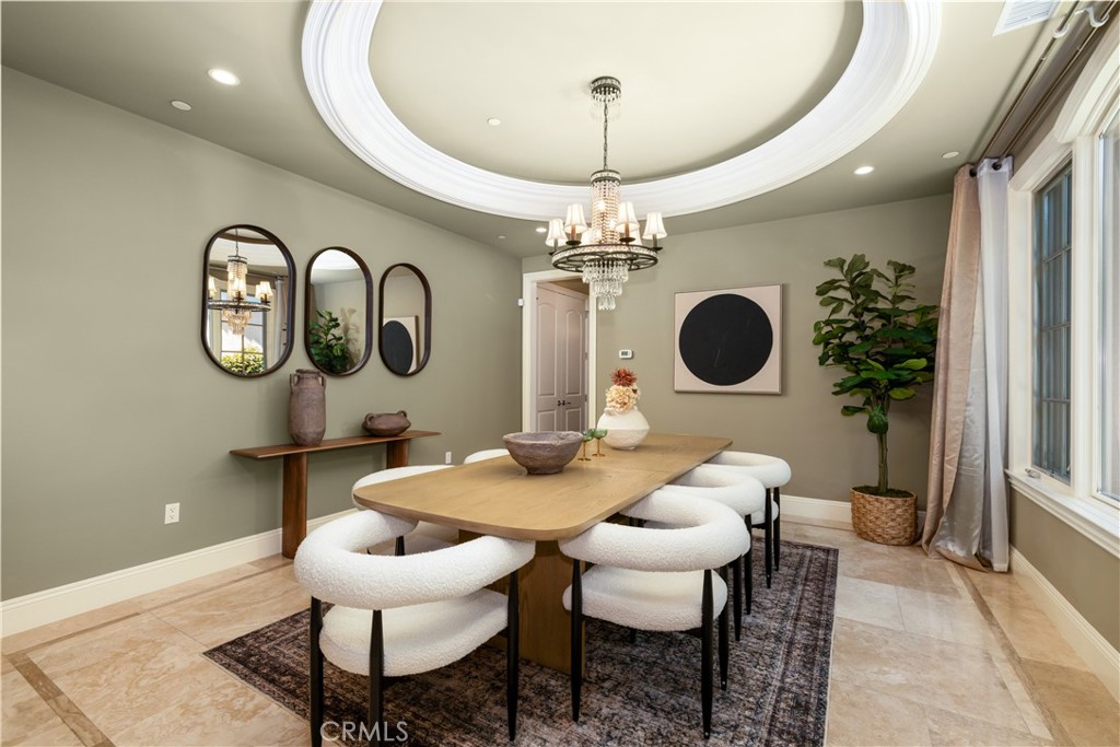 423 W Lemon