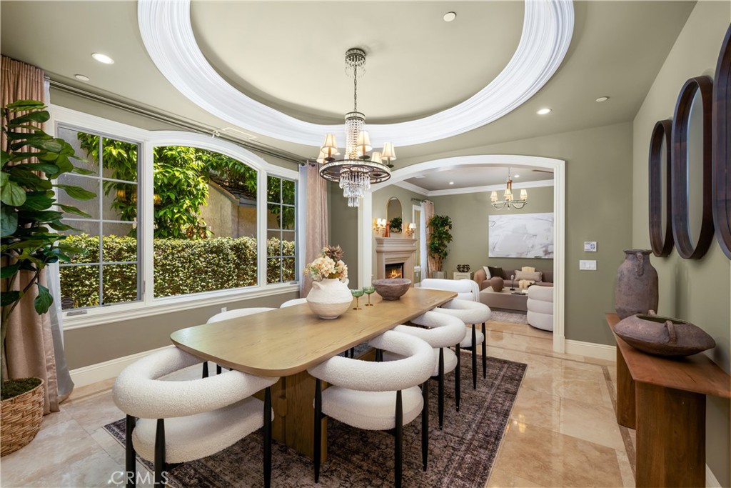423 W Lemon
