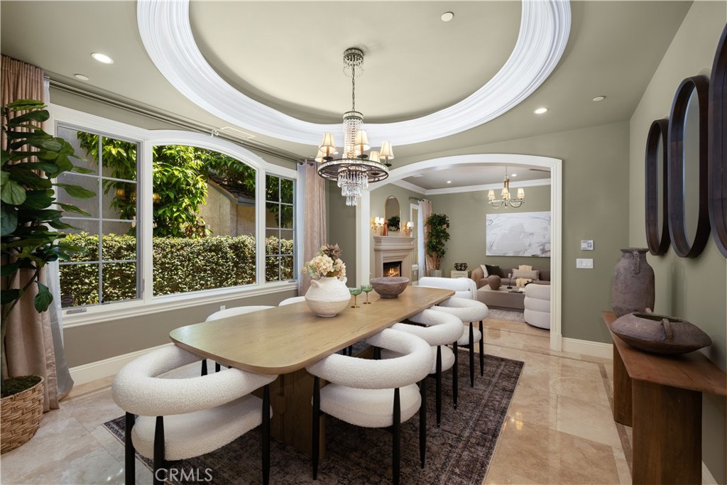 423 W Lemon