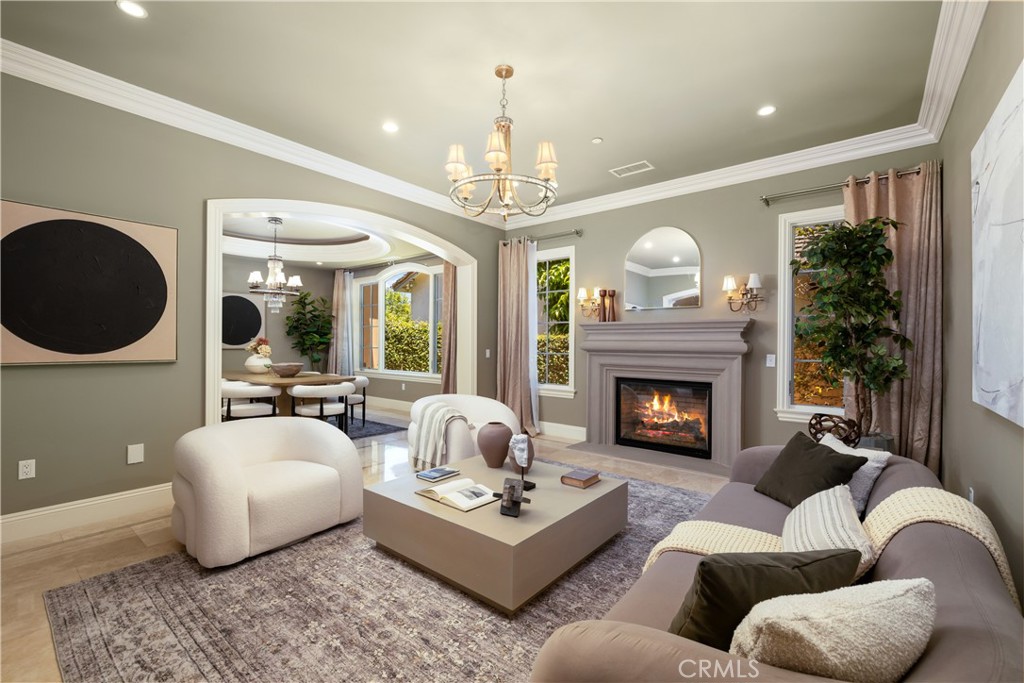 423 W Lemon