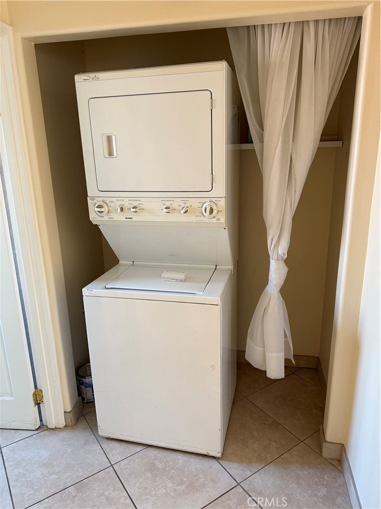 1214 S Primrose Avenue