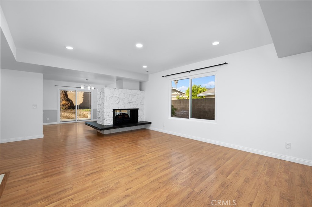 11251 La Rosa Drive