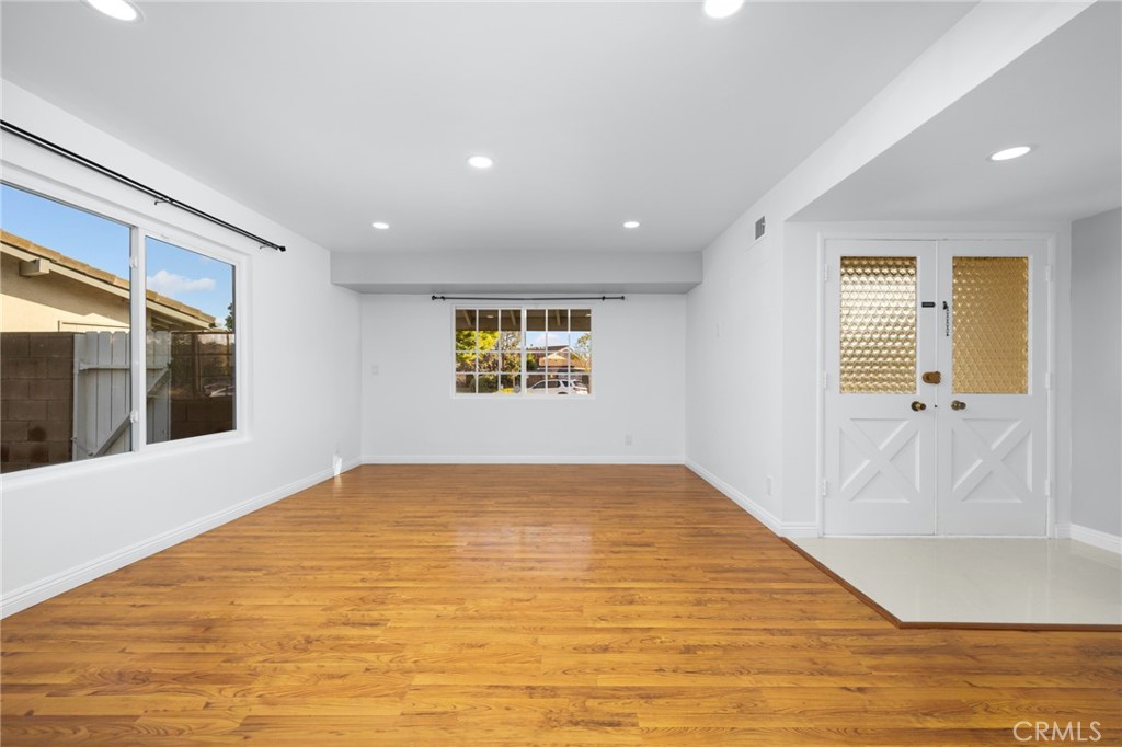 11251 La Rosa Drive
