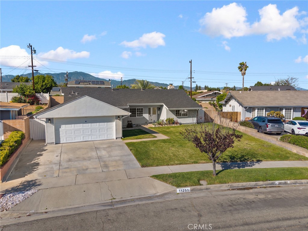 11251 La Rosa Drive