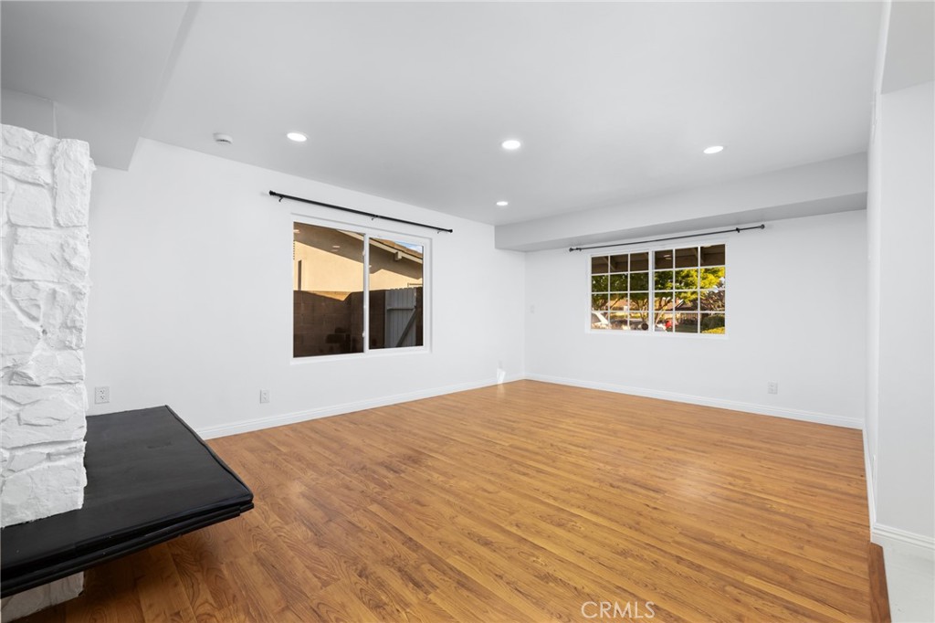 11251 La Rosa Drive