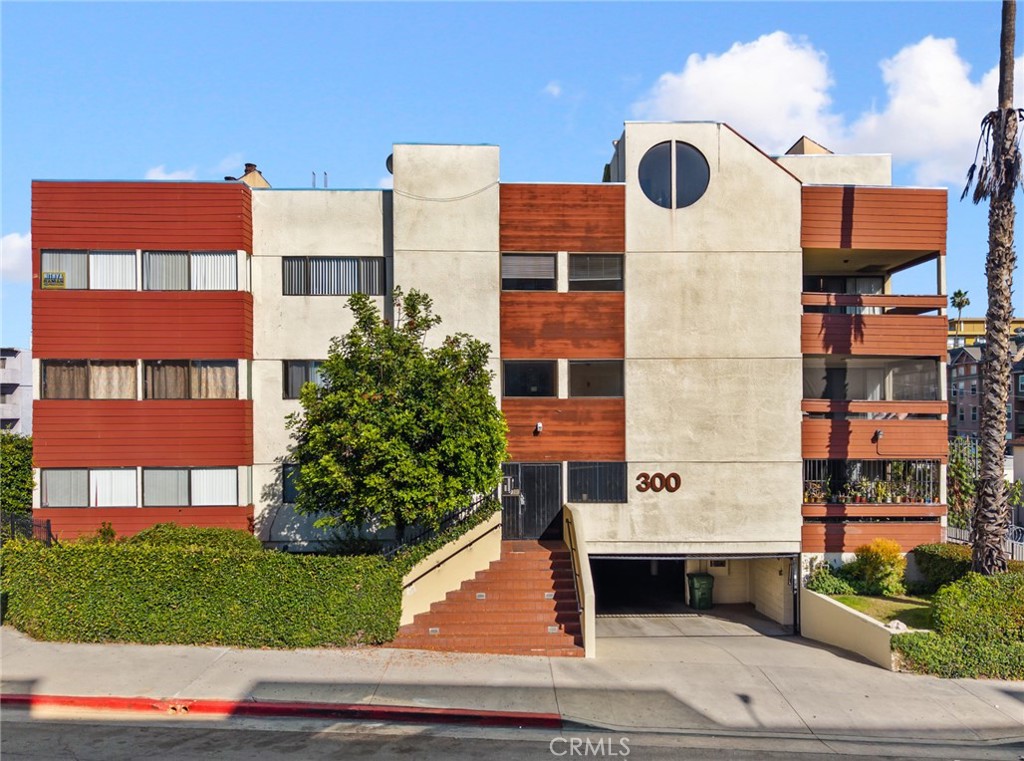 300 S Reno Street 303
