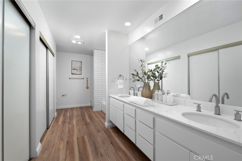 300 S Reno Street 303