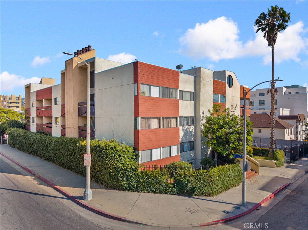 300 S Reno Street 303