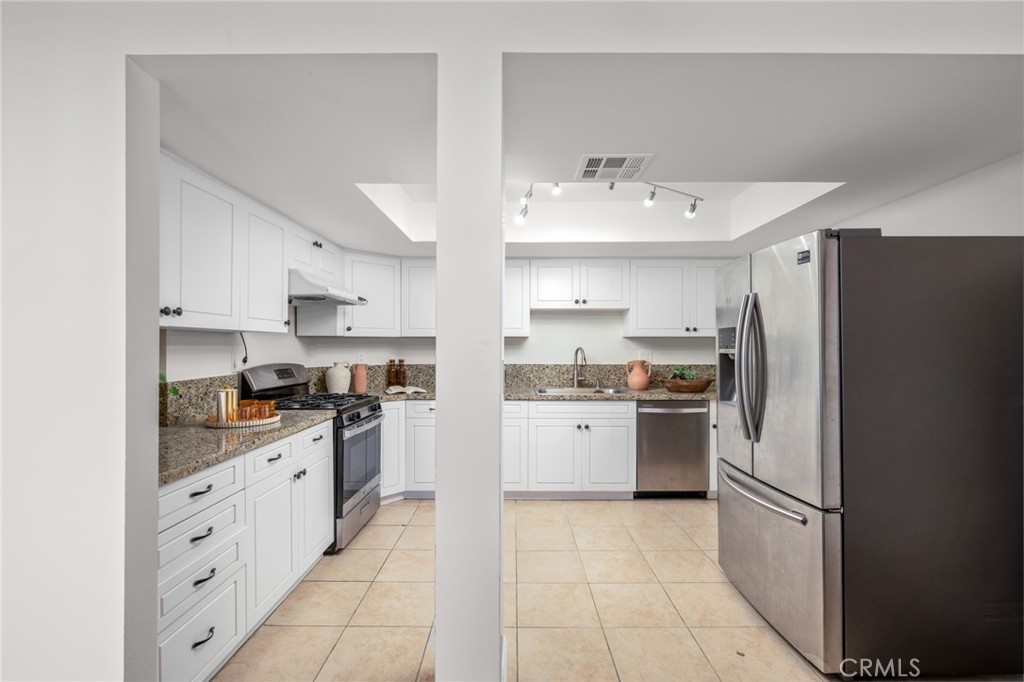 300 S Reno Street 303