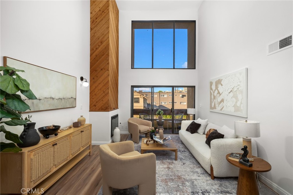 300 S Reno Street 303
