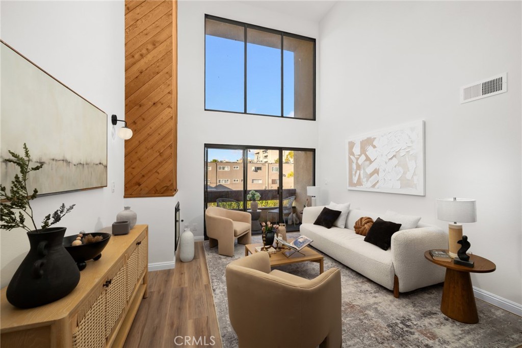 300 S Reno Street 303