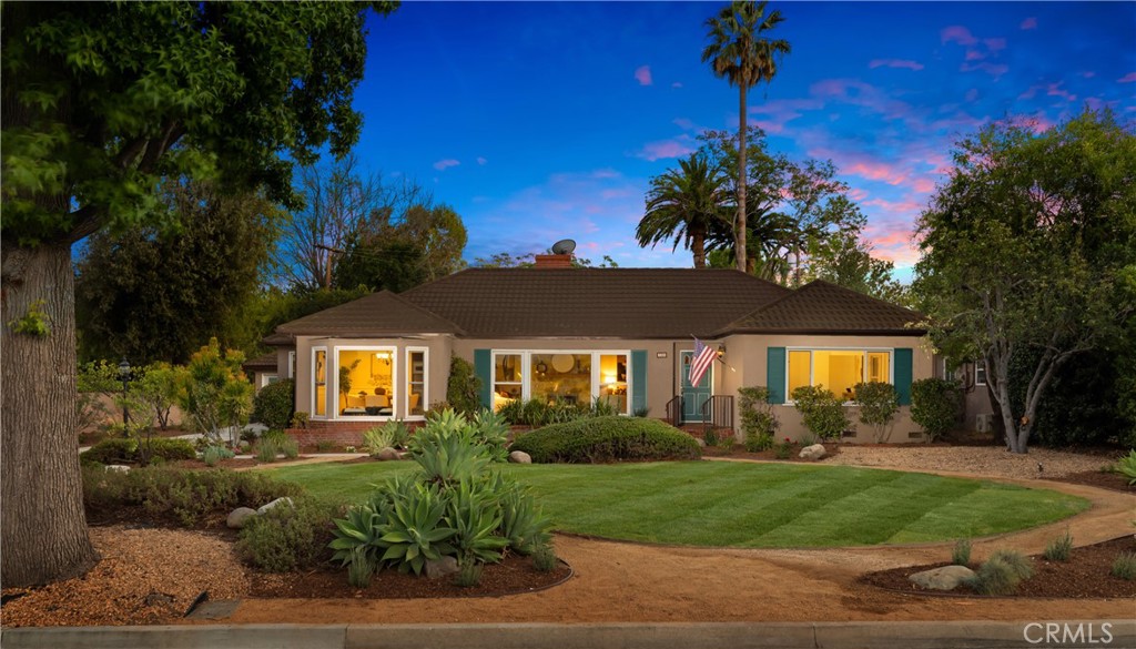 166 W Las Flores Avenue