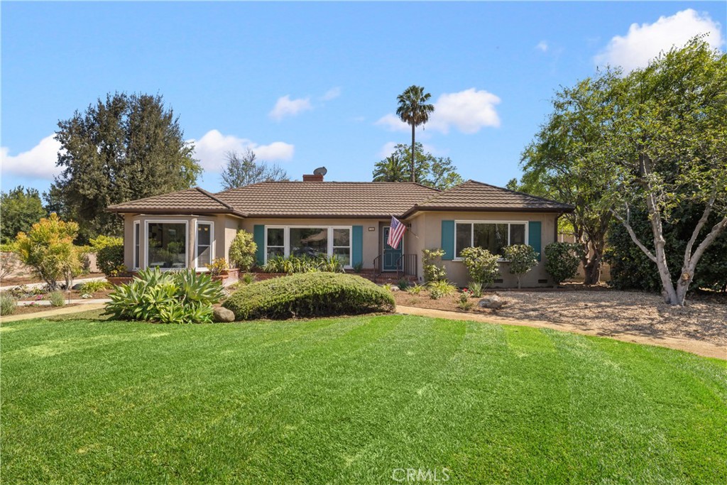 166 W Las Flores Avenue