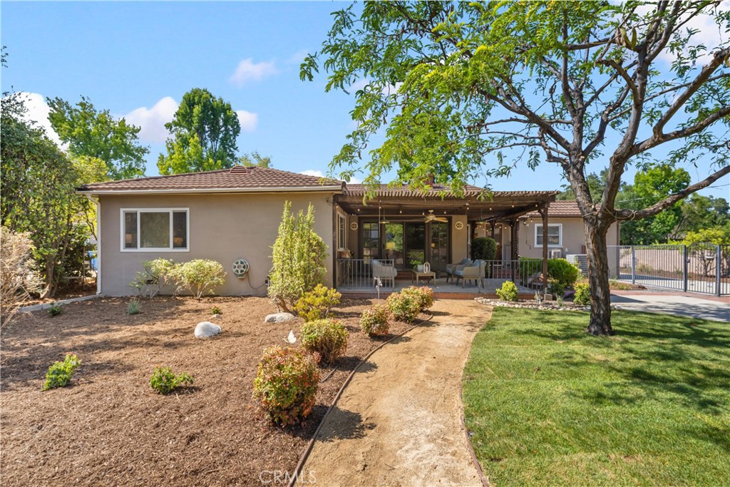 166 W Las Flores Avenue