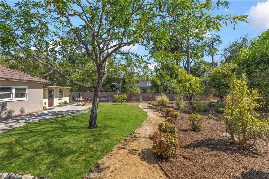 166 W Las Flores Avenue