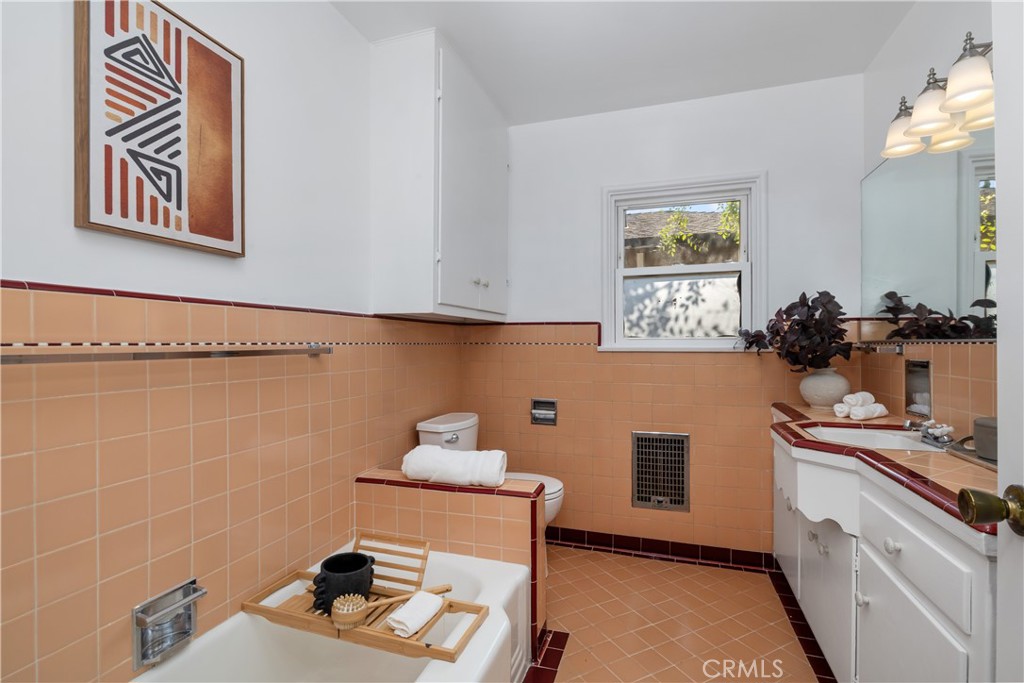 166 W Las Flores Avenue