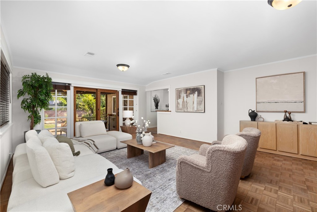 166 W Las Flores Avenue