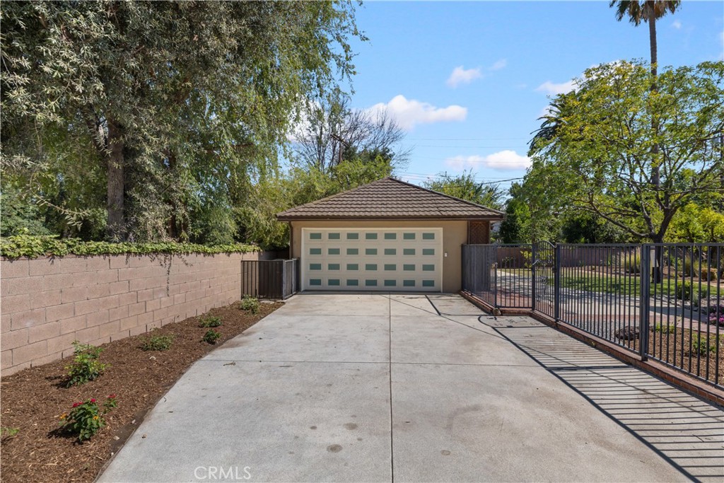 166 W Las Flores Avenue