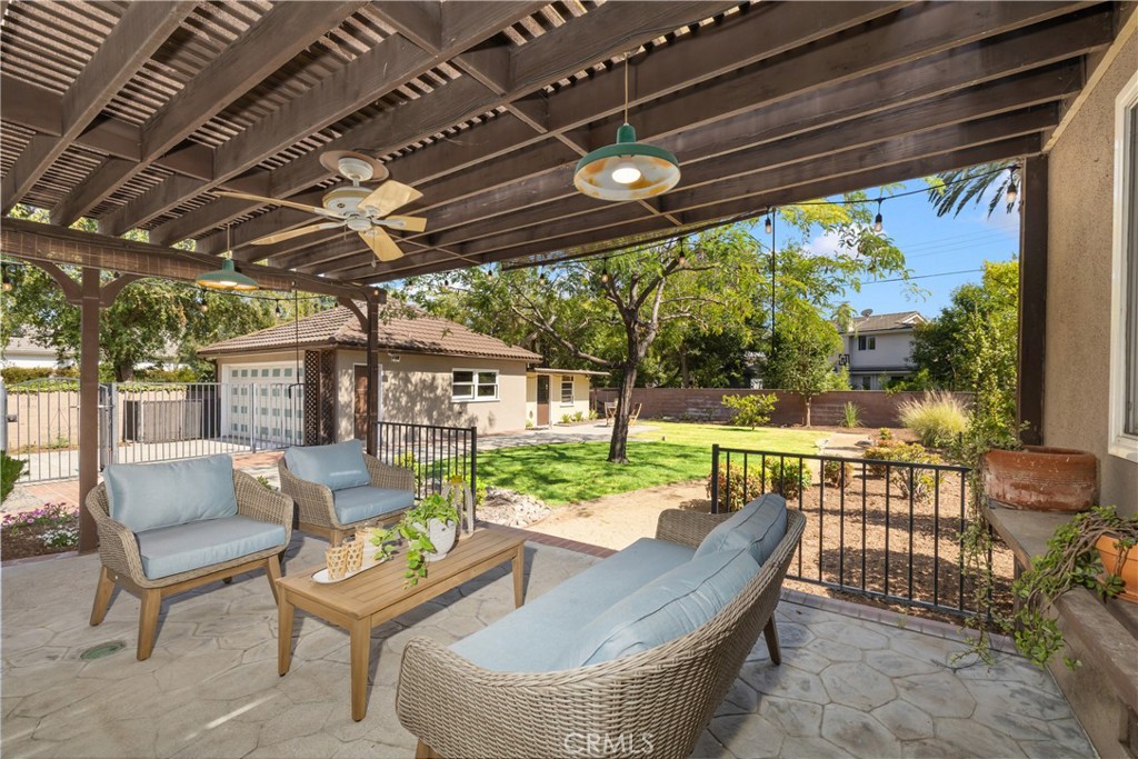 166 W Las Flores Avenue