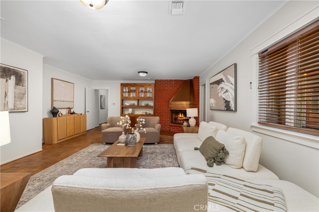 166 W Las Flores Avenue