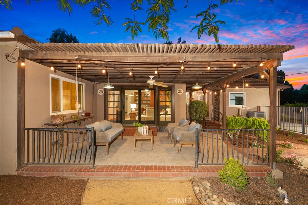 166 W Las Flores Avenue