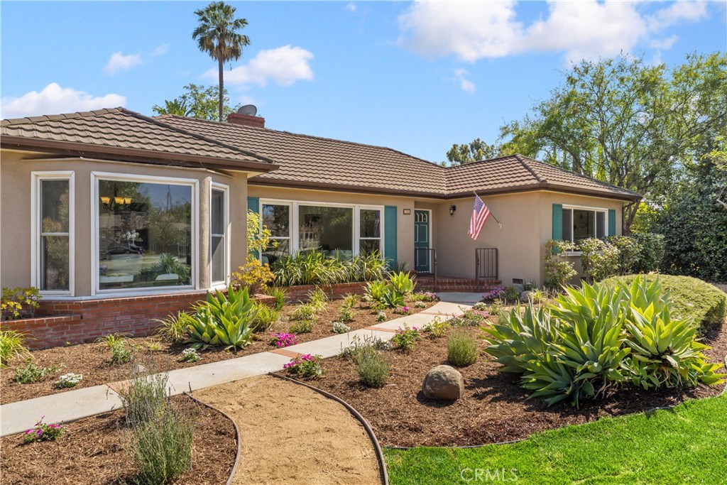 166 W Las Flores Avenue