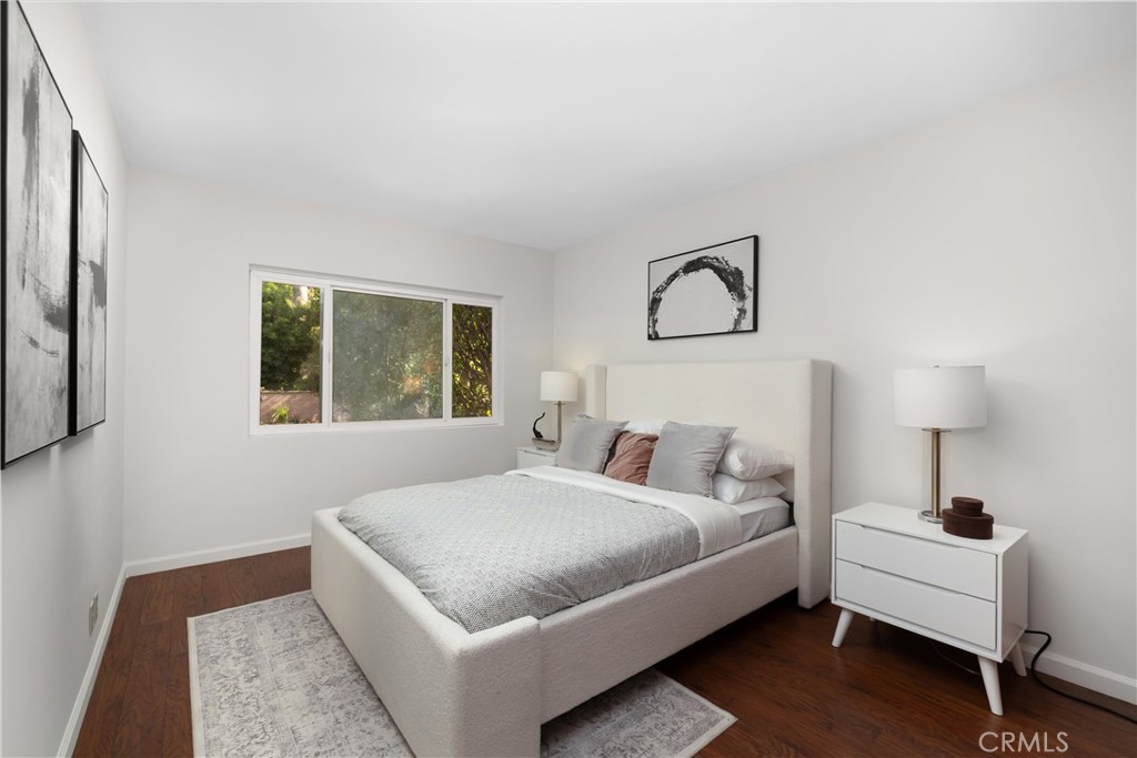 166 W Las Flores Avenue