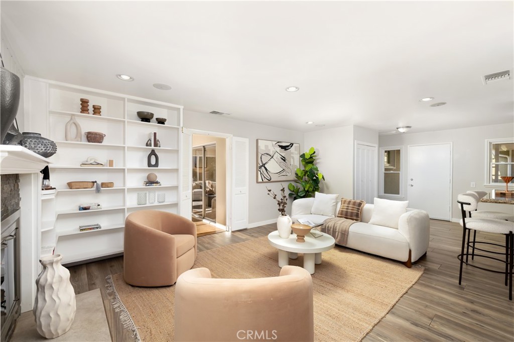 1255 Hastings Ranch Drive