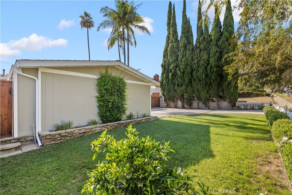 1255 Hastings Ranch Drive