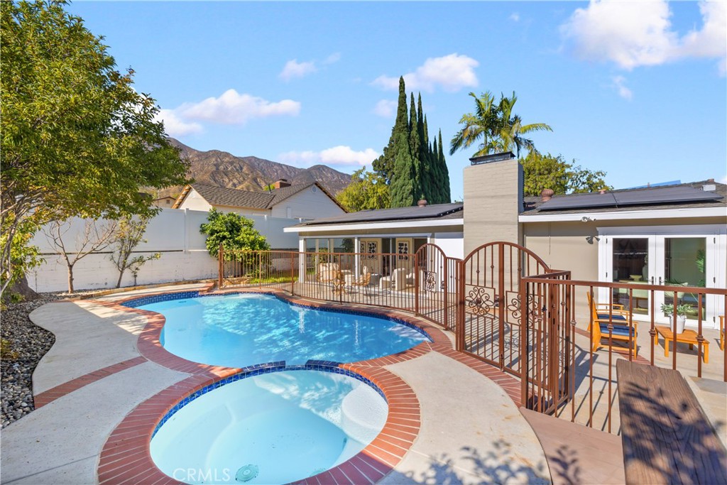 1255 Hastings Ranch Drive