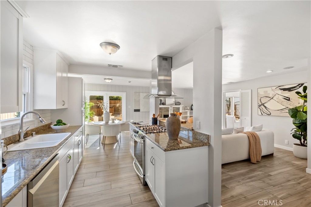 1255 Hastings Ranch Drive