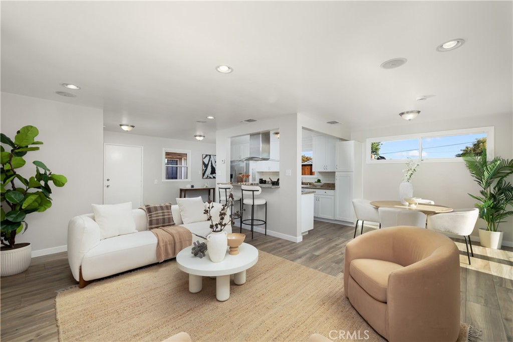 1255 Hastings Ranch Drive