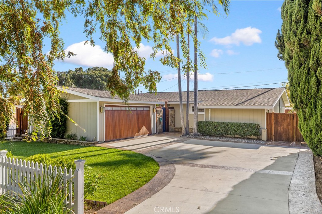 1255 Hastings Ranch Drive