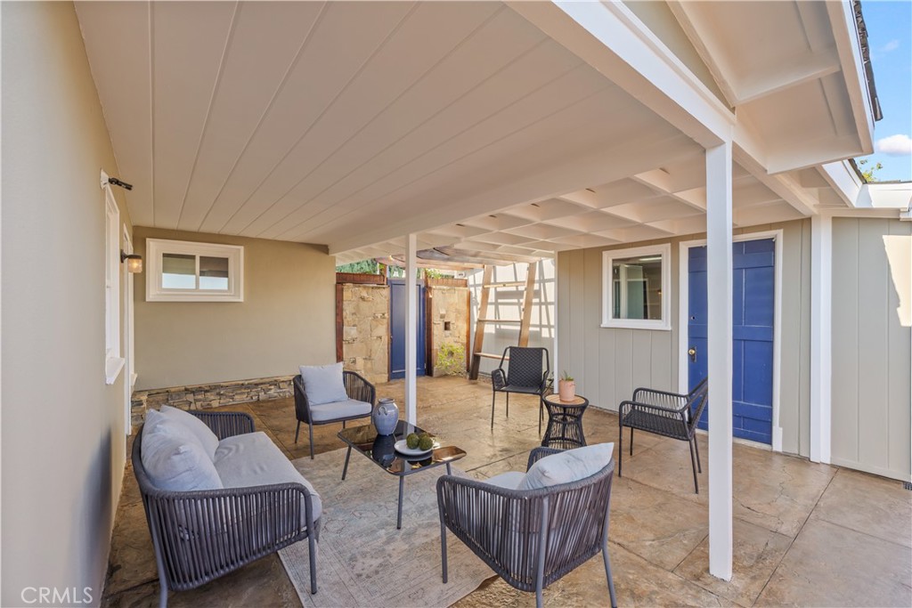 1255 Hastings Ranch Drive