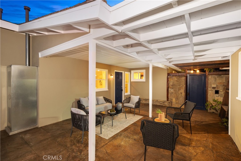 1255 Hastings Ranch Drive