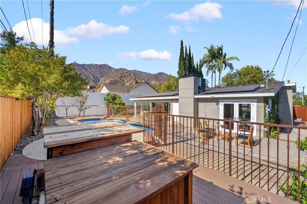 1255 Hastings Ranch Drive