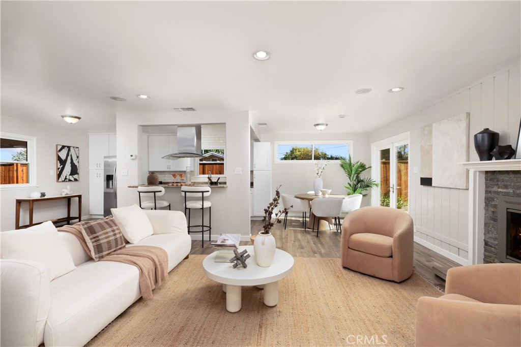 1255 Hastings Ranch Drive